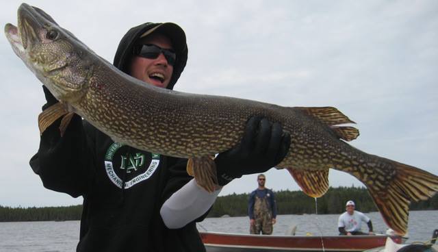 huge pike, Wawang Lake Resort