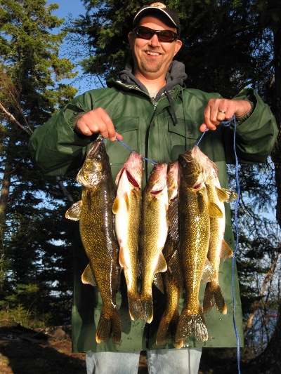 walleye  Wawang Lake Resort